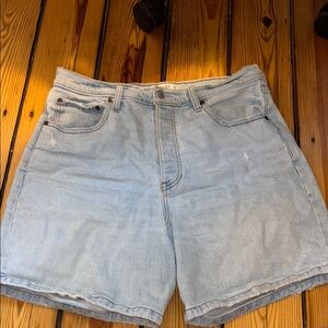 Abercrombie & Fitch Jean Shorts 7 inch Dad Short High Rise